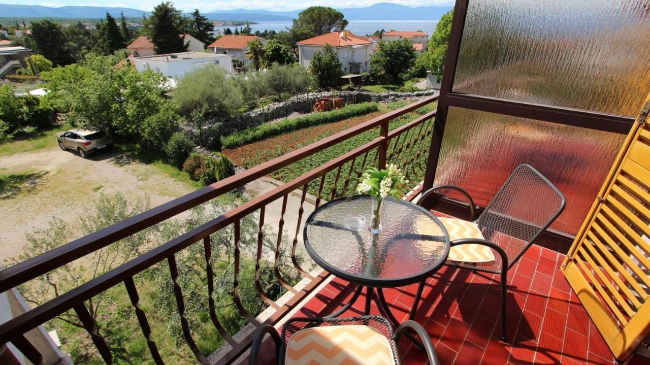 Room Jelka 3 Malinska Exterior photo